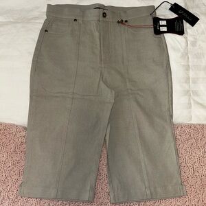 UrRebel tan golf capris